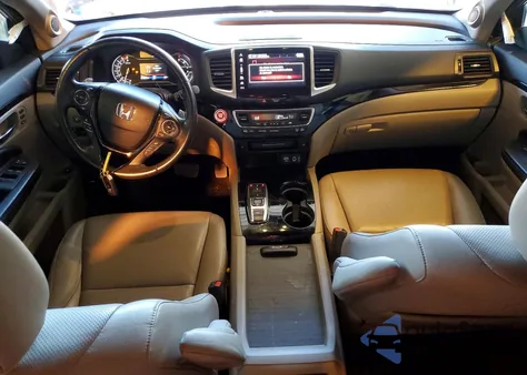 2020 Honda Ridgeline Rtl from USA, damaged, VIN 5FPYK3F74LB014774